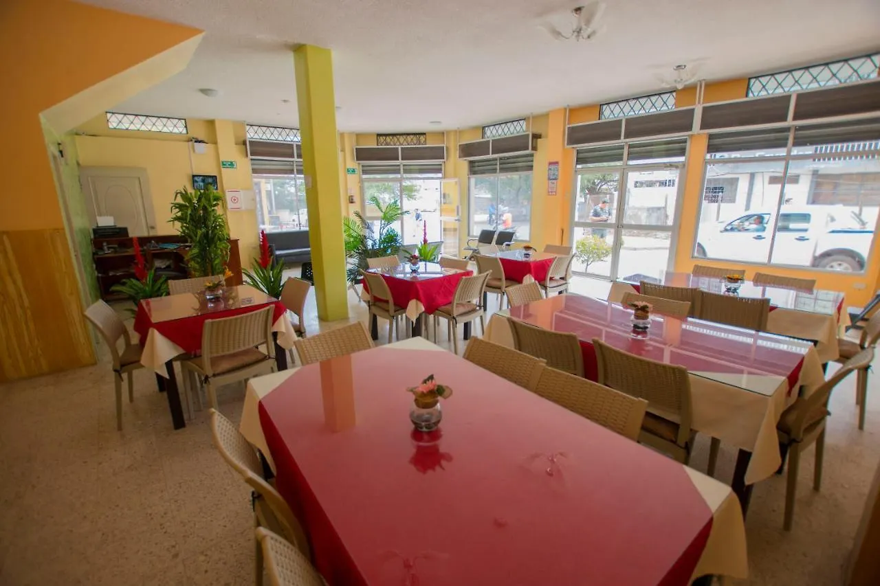 Hostal Andry Puerto Baquerizo Moreno 2*,