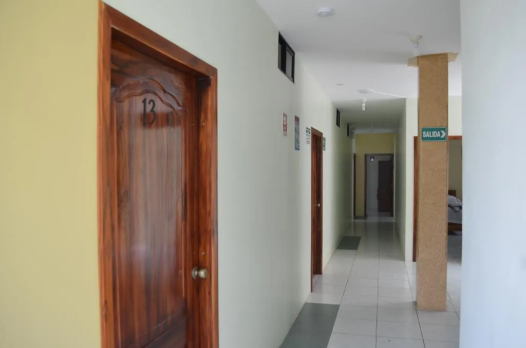 Hostal Andry Puerto Baquerizo Moreno 2*,